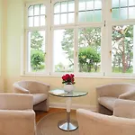 Villa Annelies 01 *