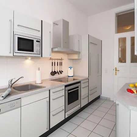 Villa Annelies 01 *